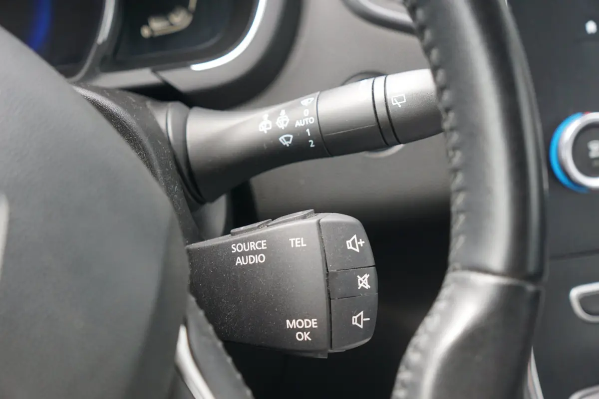 1.2 TCe Intens 7p. | Gris Platine | R-Link NAV/Cruise/Clima/Camera - Fijne reisgenoot!