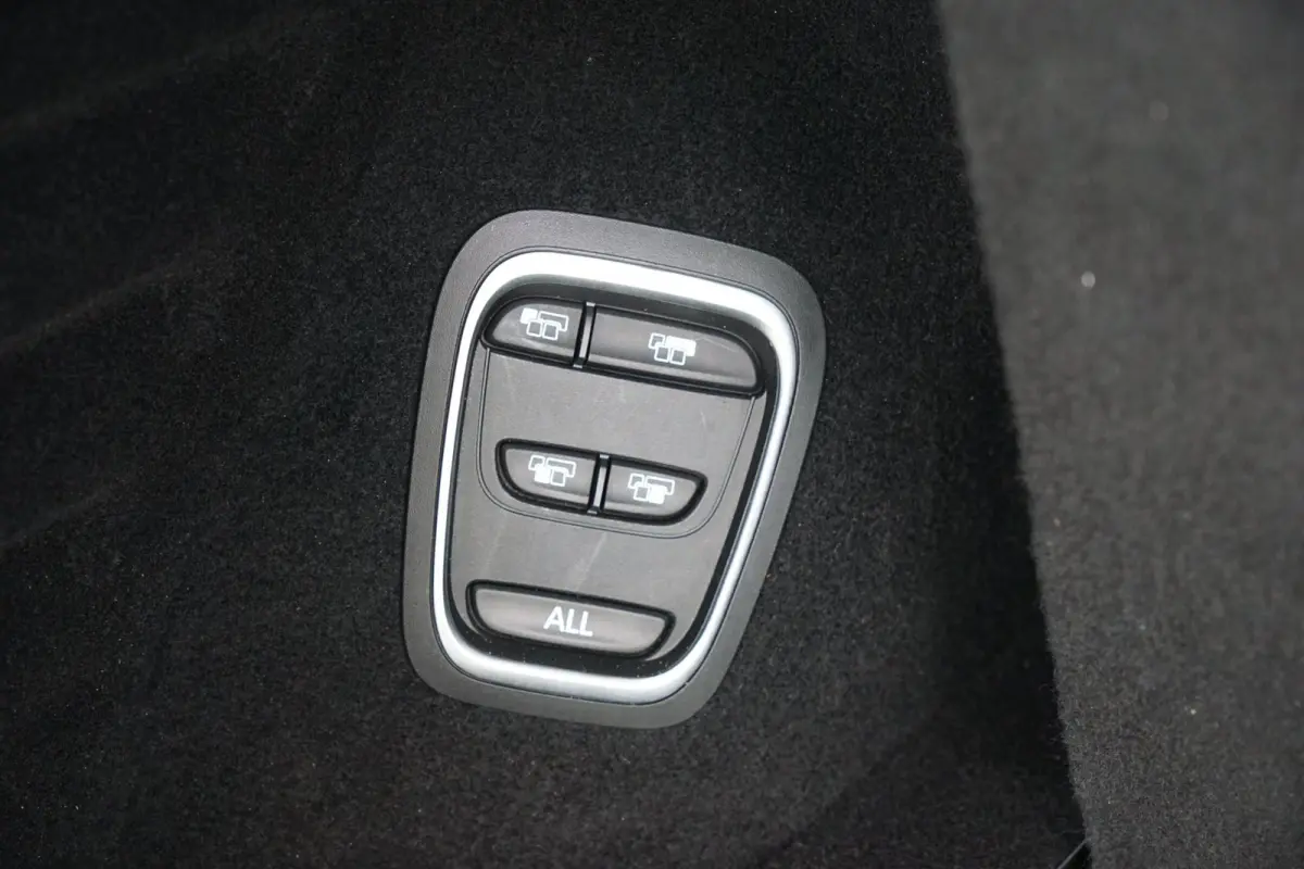 1.2 TCe Intens 7p. | Gris Platine | R-Link NAV/Cruise/Clima/Camera - Fijne reisgenoot!