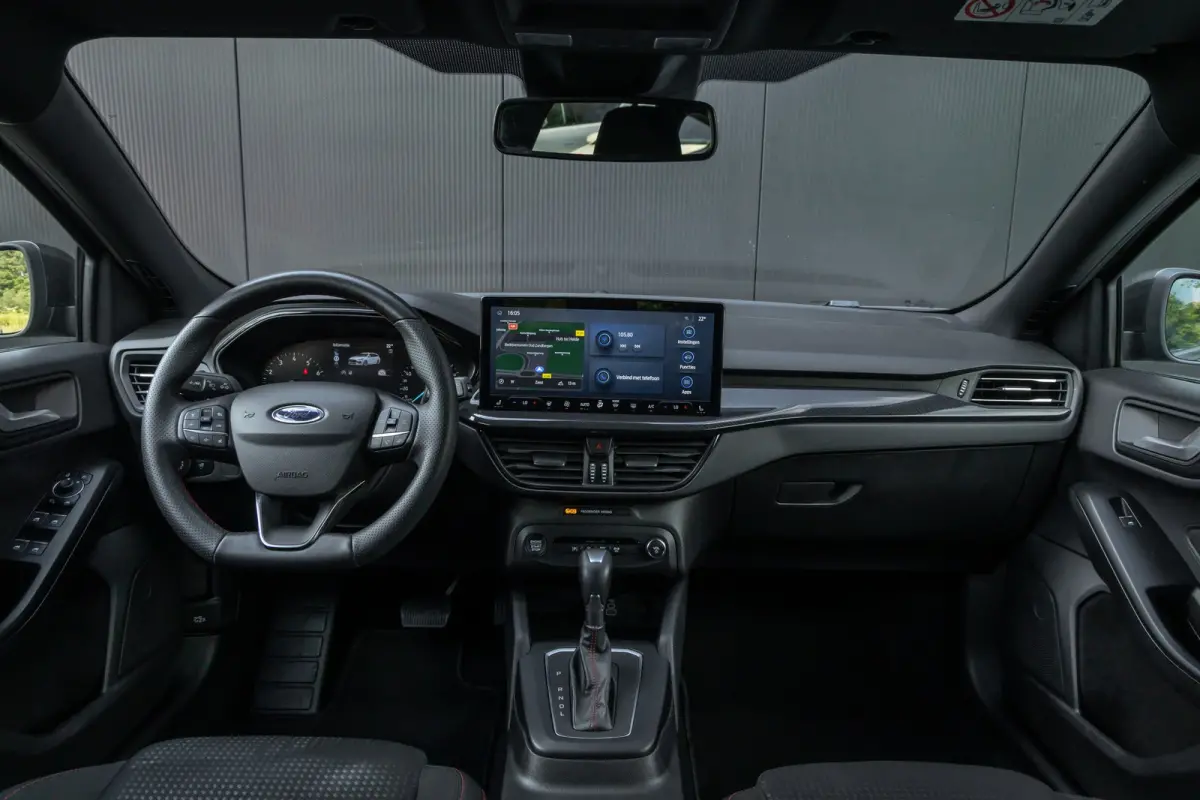 1.0 EcoBoost Hybrid ST Line | Automaat | Nieuw model | Adaptieve cruise | Full LED | Winter-pack | Dodehoek detectie | Camera | Privacy-glass