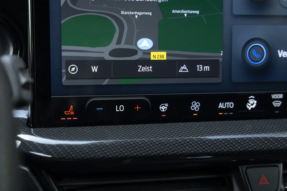 1.0 EcoBoost Hybrid ST Line | Automaat | Nieuw model | Adaptieve cruise | Full LED | Winter-pack | Dodehoek detectie | Camera | Privacy-glass
