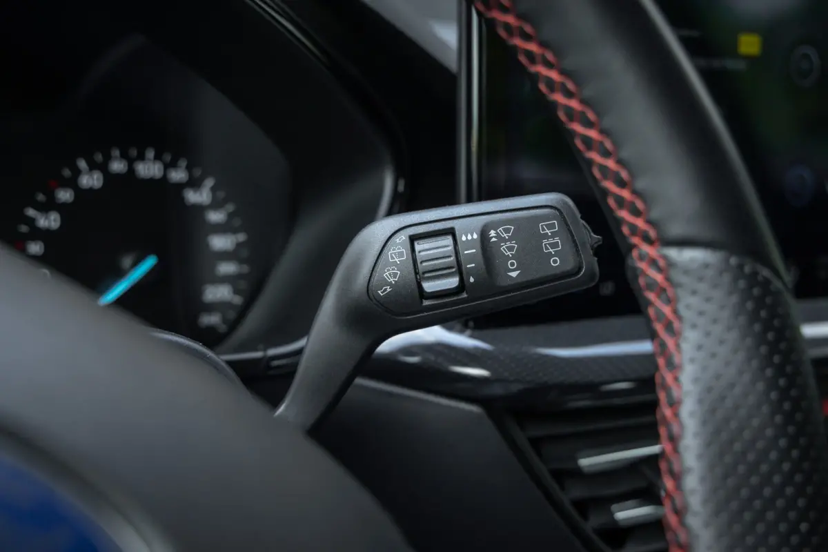 1.0 EcoBoost Hybrid ST Line | Automaat | Nieuw model | Adaptieve cruise | Full LED | Winter-pack | Dodehoek detectie | Camera | Privacy-glass