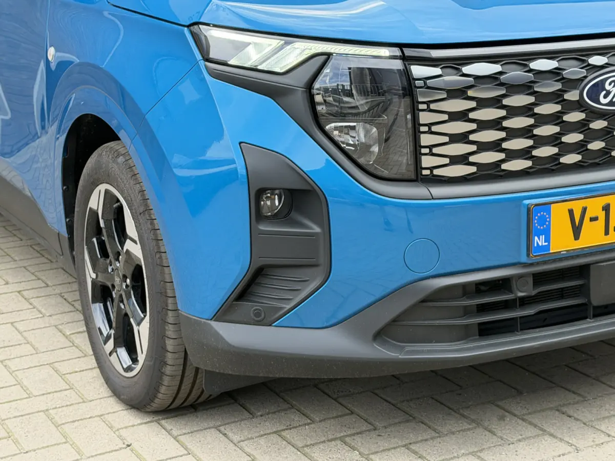 Cour. Limited 44 kWh Direct rijden/CarPlay/Sortimo inbouw/stoelverwarming