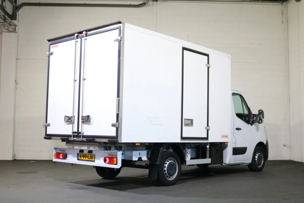 2.3 dCi Koelwagen Vrieswagen -20 Graden Dag en Nacht
