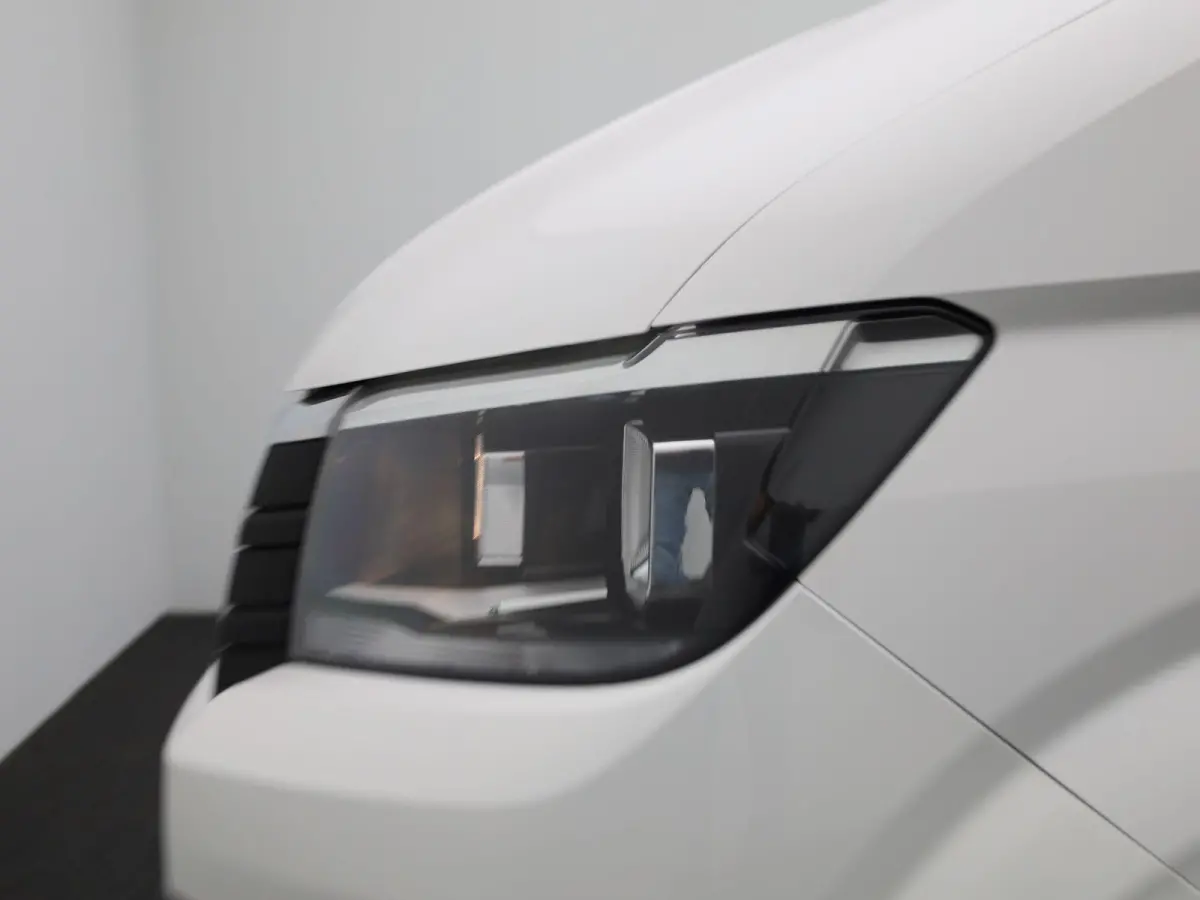 35 2.0 TDI L3H3 177PK Automaat | Airco | Multifunctioneel Stuurwiel | Navigatie | Parkeersensoren Voor + Achter | Cruise Control | Achteruitrijcamera | DAB+ | Ergocomfort Bestuurdsstoel |