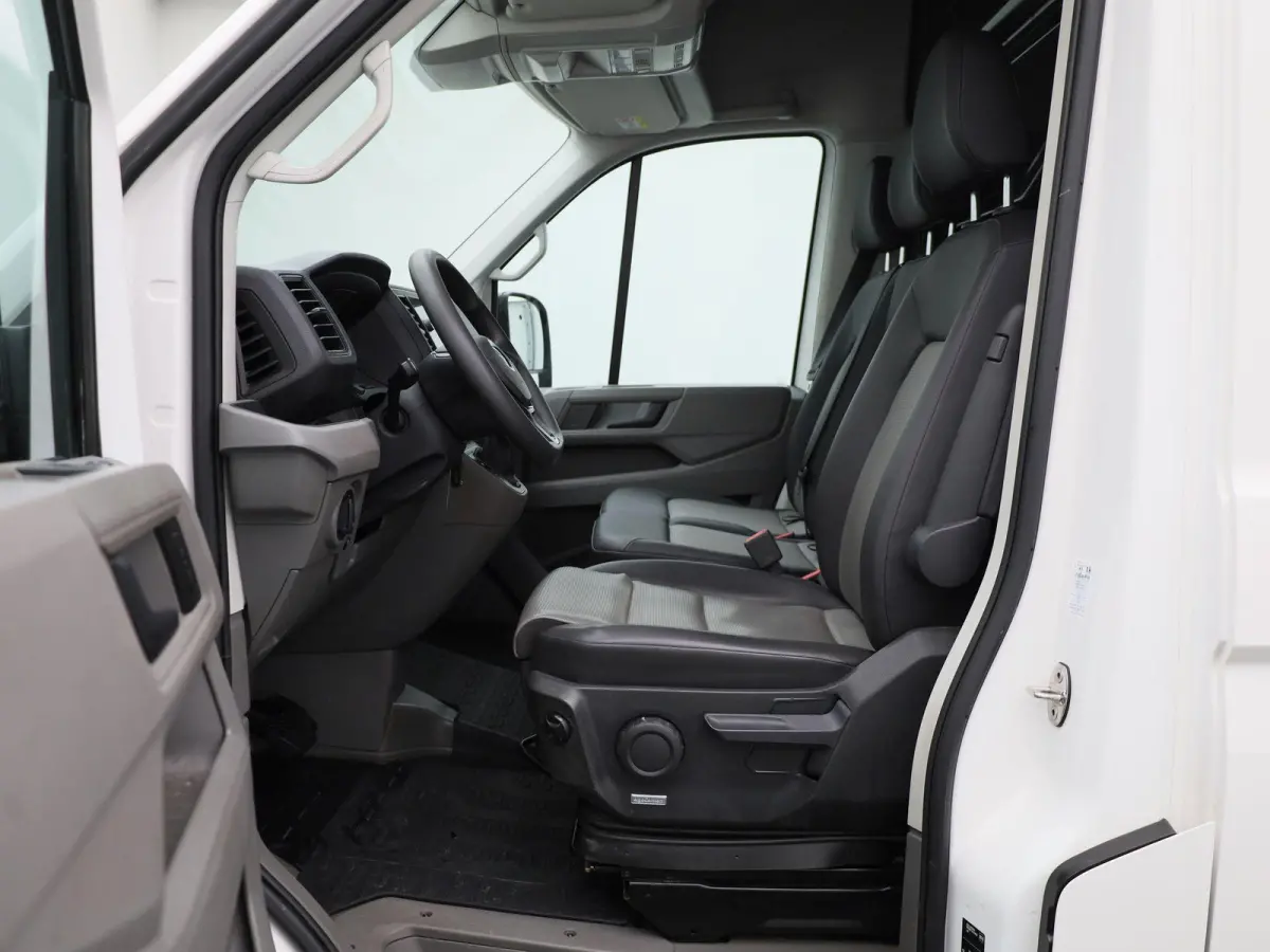 35 2.0 TDI L3H3 177PK Automaat | Airco | Multifunctioneel Stuurwiel | Navigatie | Parkeersensoren Voor + Achter | Cruise Control | Achteruitrijcamera | DAB+ | Ergocomfort Bestuurdsstoel |