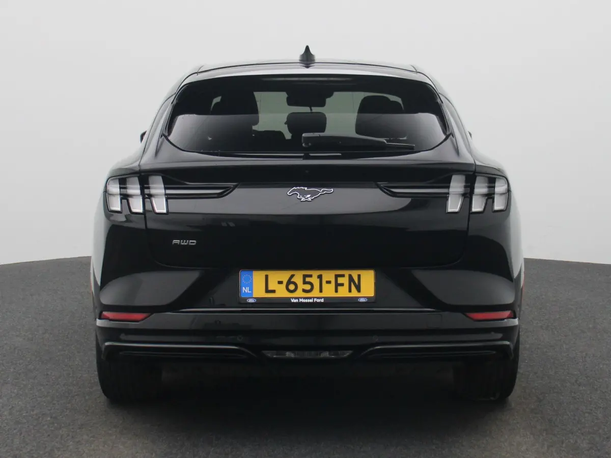 Extended AWD 98 kWh