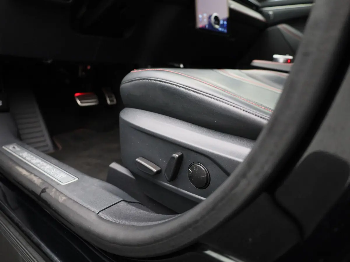 Extended AWD 98 kWh