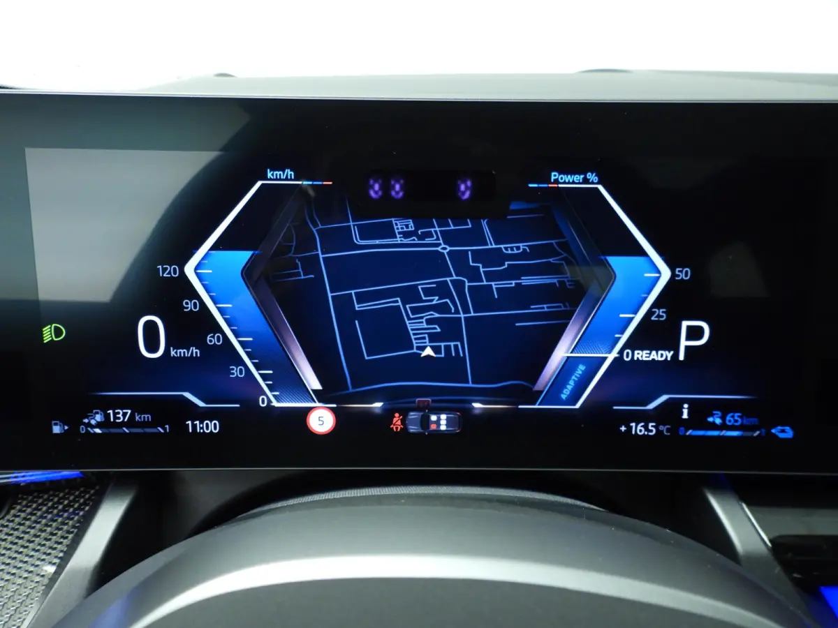 550e xDrive | M-Sportpakket | LED | Leder | HUD | Active cruise | Panoramadak | Trekhaak | Comfortzetels | DAB | Bowers & Wilkins sound | Alu 20 inch