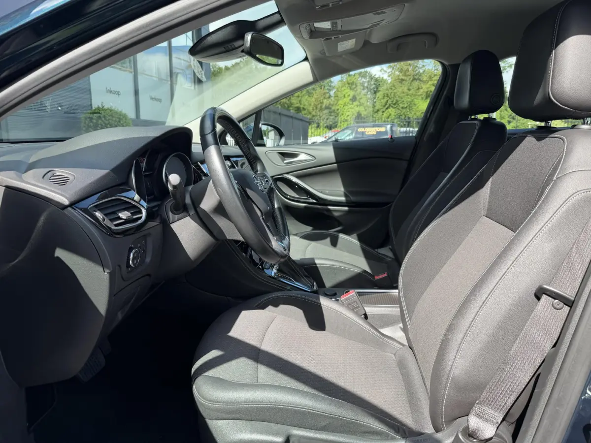 1.4 Innovation 2e Eigenaar,Apple Carplay/Android Auto,150pk,Halfleder,Trekhaak,Keyless,Clima,Cruise,Lm velgen,Pdc V+A,N.A.P,Dealer Onderhouden,Rijstrooksensor,Apk tot 03-2027