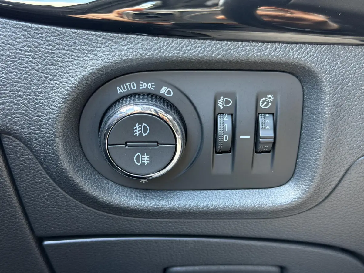 1.4 Innovation 2e Eigenaar,Apple Carplay/Android Auto,150pk,Halfleder,Trekhaak,Keyless,Clima,Cruise,Lm velgen,Pdc V+A,N.A.P,Dealer Onderhouden,Rijstrooksensor,Apk tot 03-2027