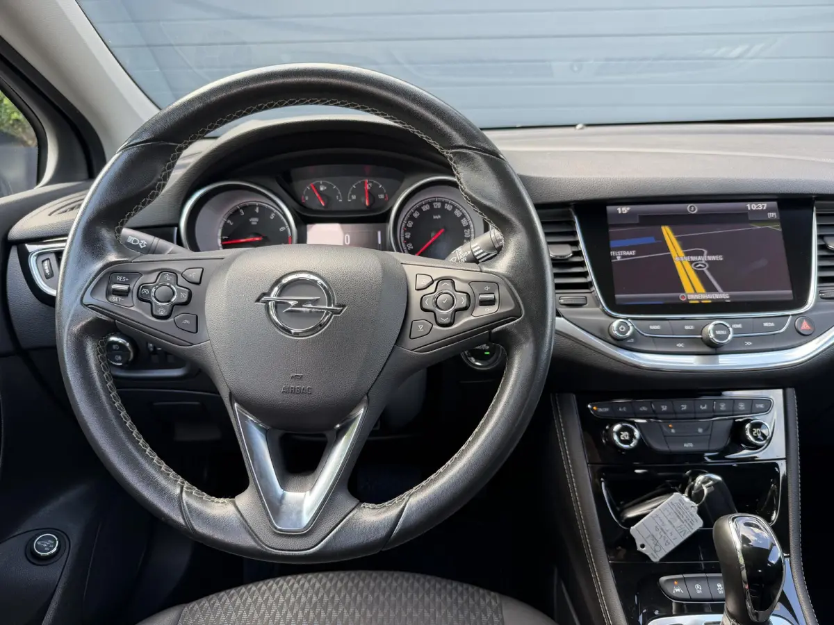 1.4 Innovation 2e Eigenaar,Apple Carplay/Android Auto,150pk,Halfleder,Trekhaak,Keyless,Clima,Cruise,Lm velgen,Pdc V+A,N.A.P,Dealer Onderhouden,Rijstrooksensor,Apk tot 03-2027