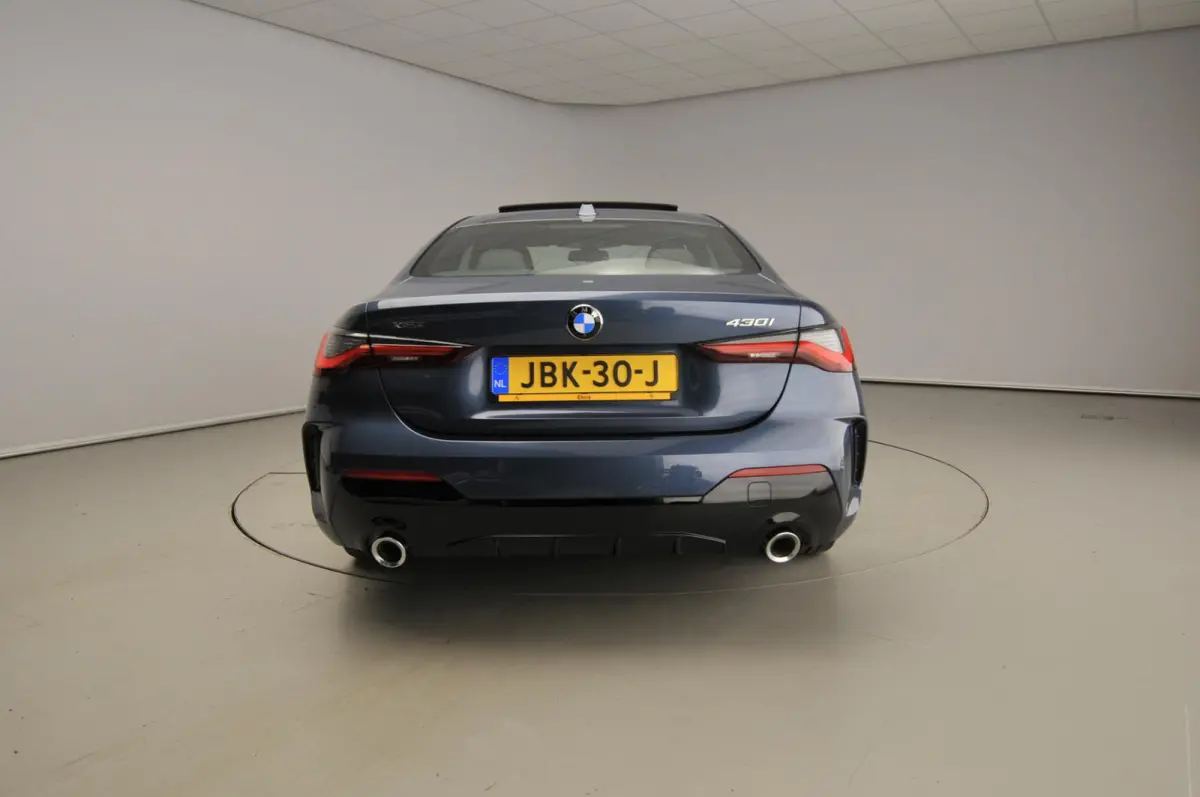 430i xDrive | M-Sportpakket | LED | Navigatie | Schuifdak | Sportstoelen | Stoelverwarming | DAB | Alu 19 inch