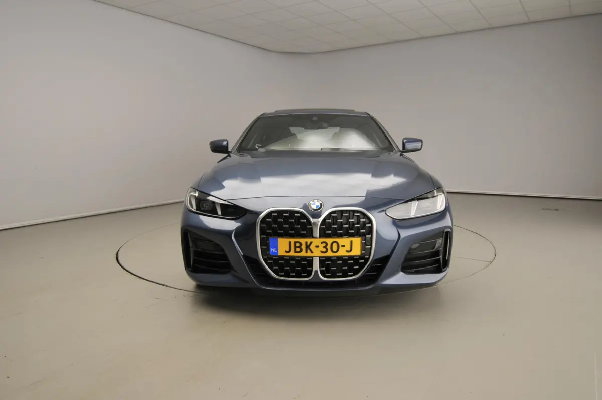 430i xDrive | M-Sportpakket | LED | Navigatie | Schuifdak | Sportstoelen | Stoelverwarming | DAB | Alu 19 inch