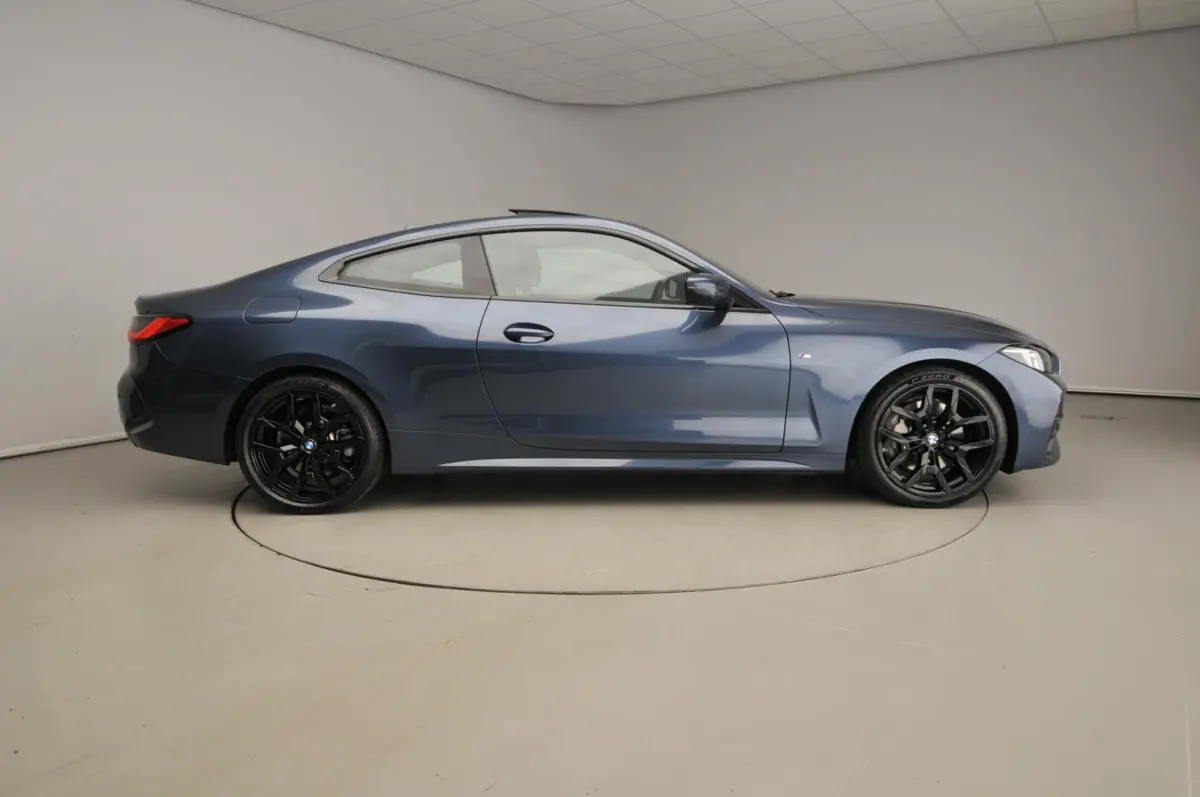 430i xDrive | M-Sportpakket | LED | Navigatie | Schuifdak | Sportstoelen | Stoelverwarming | DAB | Alu 19 inch