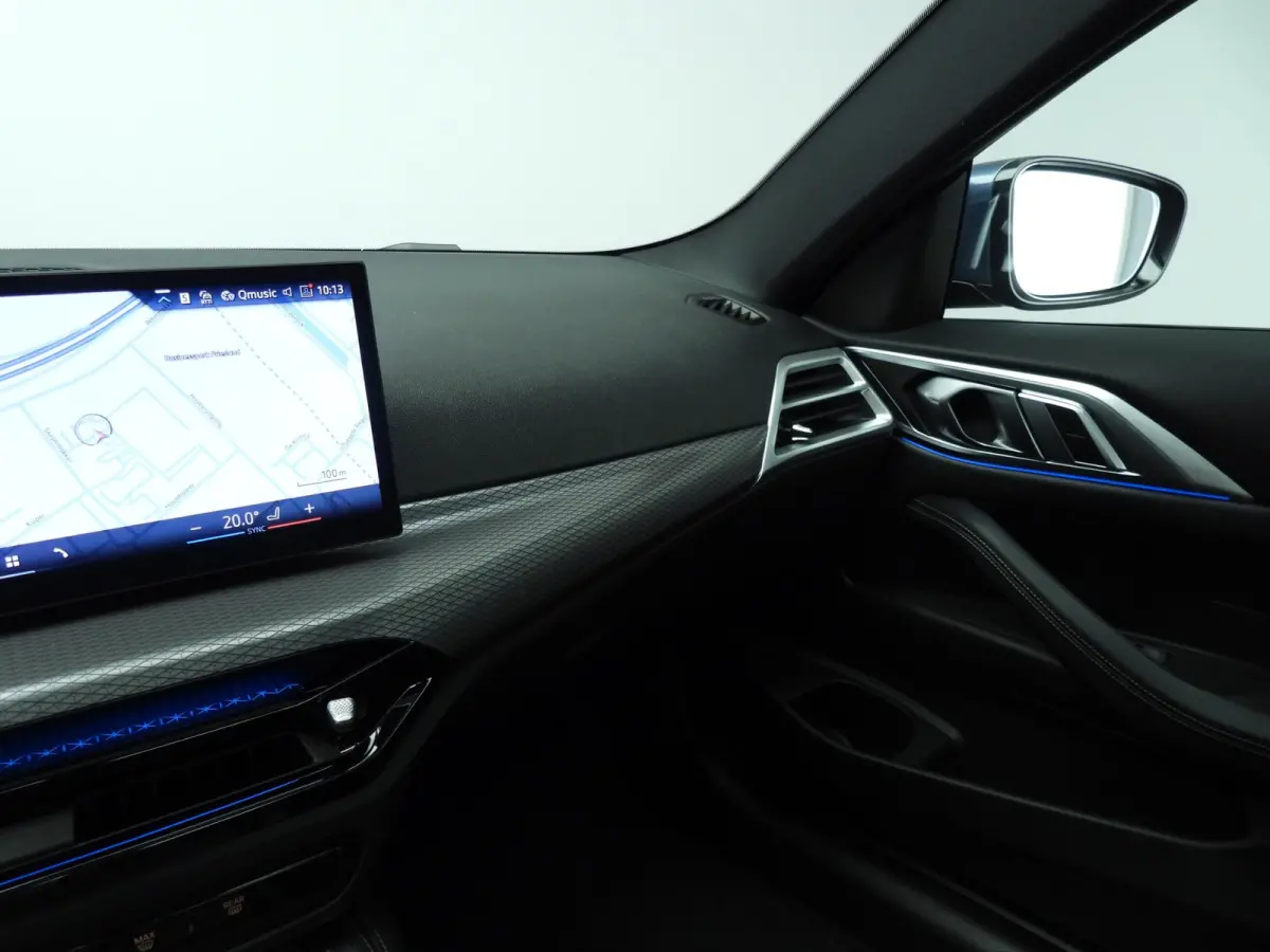 430i xDrive | M-Sportpakket | LED | Navigatie | Schuifdak | Sportstoelen | Stoelverwarming | DAB | Alu 19 inch