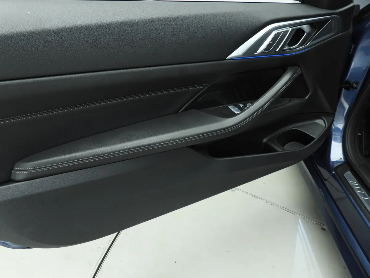 430i xDrive | M-Sportpakket | LED | Navigatie | Schuifdak | Sportstoelen | Stoelverwarming | DAB | Alu 19 inch