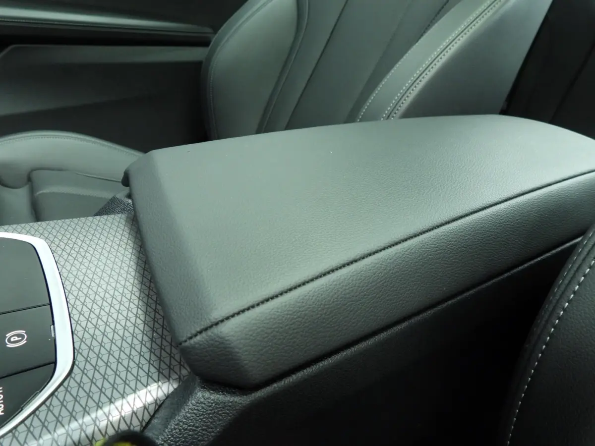 430i xDrive | M-Sportpakket | LED | Navigatie | Schuifdak | Sportstoelen | Stoelverwarming | DAB | Alu 19 inch