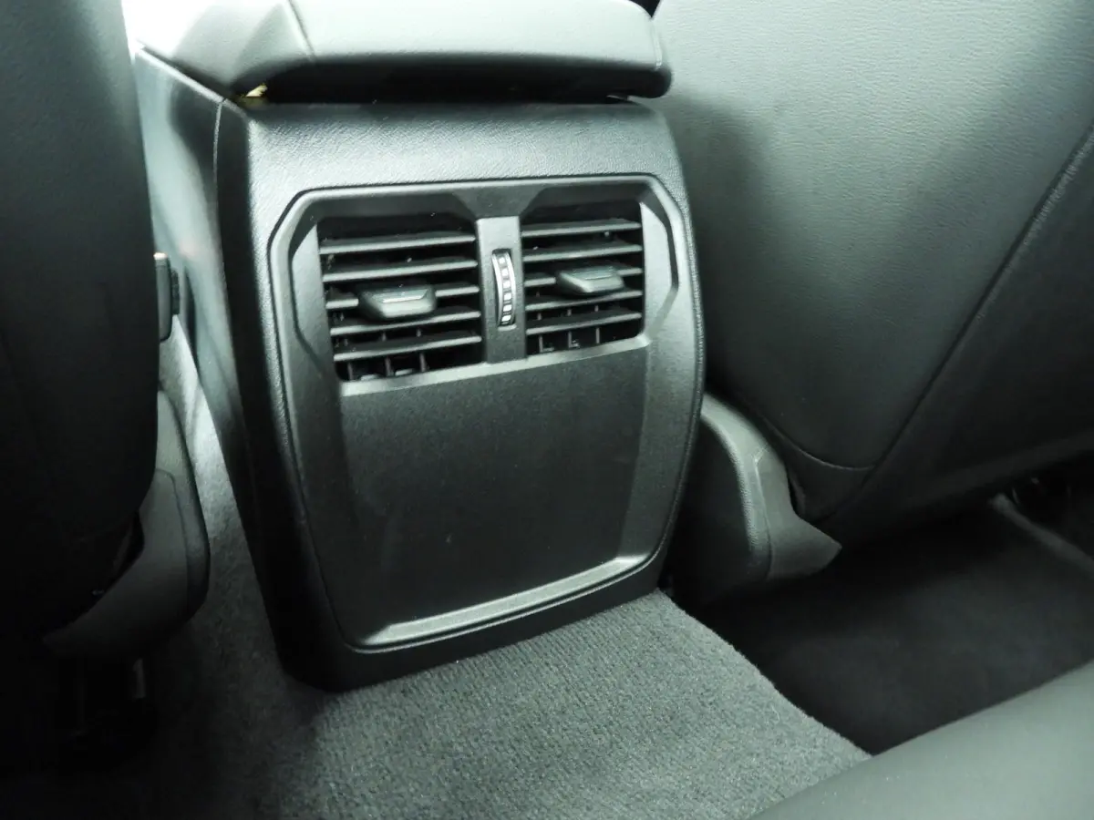 430i xDrive | M-Sportpakket | LED | Navigatie | Schuifdak | Sportstoelen | Stoelverwarming | DAB | Alu 19 inch