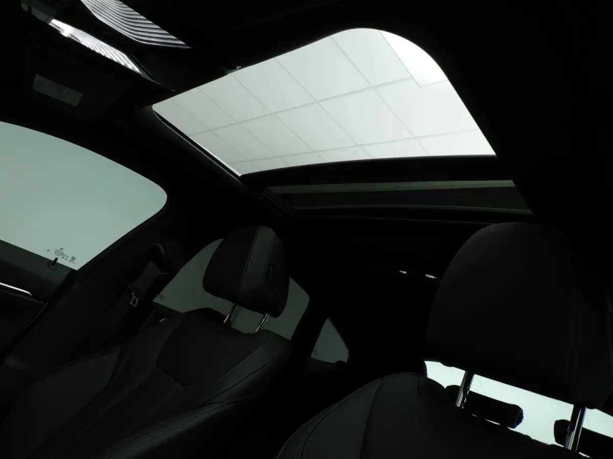 420i | M-Sportpakket | LED | Navigatie | Sportstoelen | Schuifdak | Stoelverwarming | DAB | Alu 19 inch