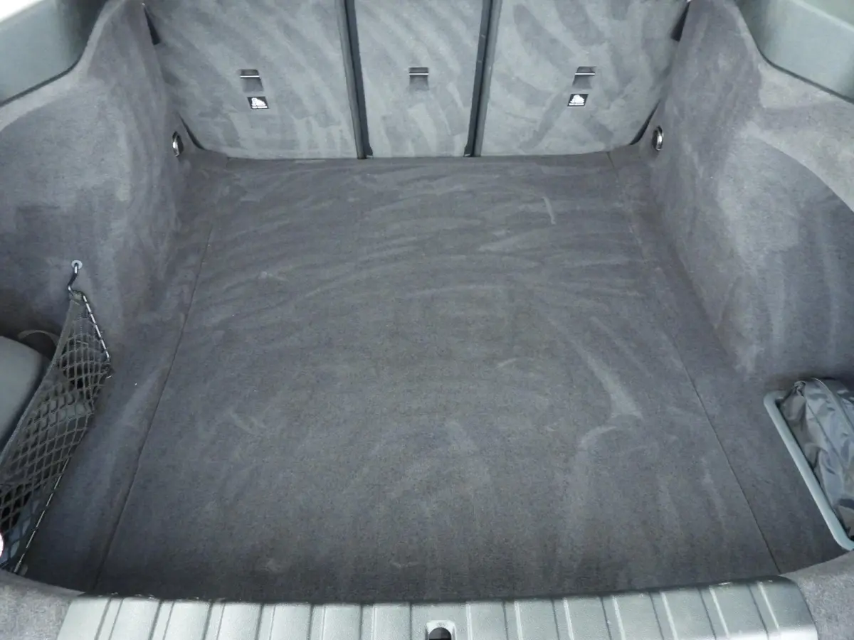 420i | M-Sportpakket | LED | Navigatie | Sportstoelen | Schuifdak | Stoelverwarming | DAB | Alu 19 inch