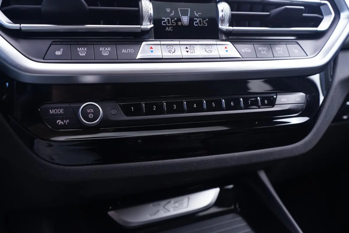 xDrive30e M Sport NAP SOH 98% 360-Camera 21"-Lmv  Electrische trekhaak Memory Panodak Stoel-/stuur verwarming Shadowline Leder M Sport remsysteem