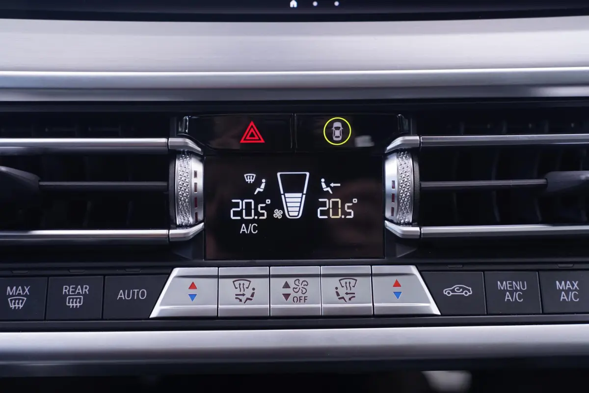 xDrive30e M Sport NAP SOH 98% 360-Camera 21"-Lmv  Electrische trekhaak Memory Panodak Stoel-/stuur verwarming Shadowline Leder M Sport remsysteem