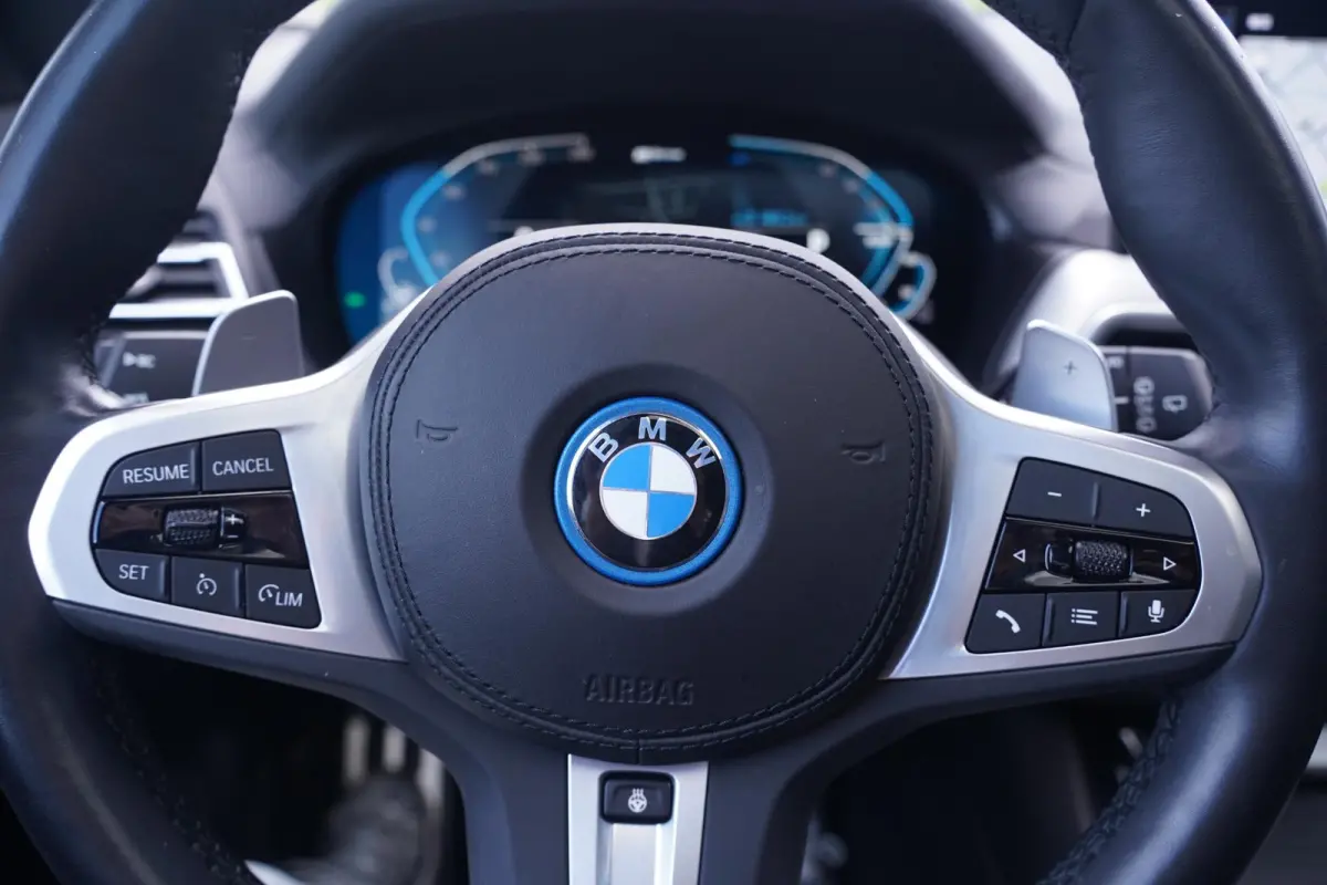 xDrive30e M Sport NAP SOH 98% 360-Camera 21"-Lmv  Electrische trekhaak Memory Panodak Stoel-/stuur verwarming Shadowline Leder M Sport remsysteem