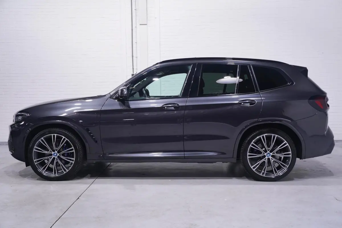 xDrive30e M Sport NAP SOH 98% 360-Camera 21"-Lmv  Electrische trekhaak Memory Panodak Stoel-/stuur verwarming Shadowline Leder M Sport remsysteem