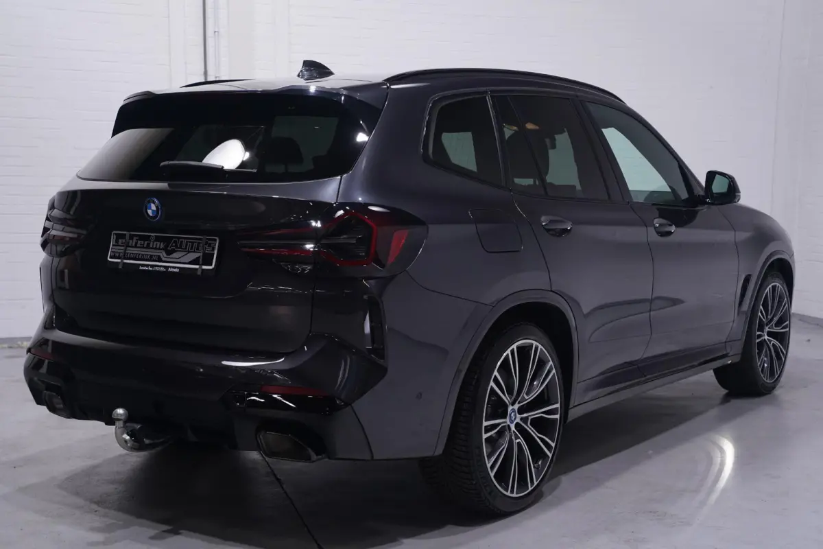 xDrive30e M Sport NAP SOH 98% 360-Camera 21"-Lmv  Electrische trekhaak Memory Panodak Stoel-/stuur verwarming Shadowline Leder M Sport remsysteem
