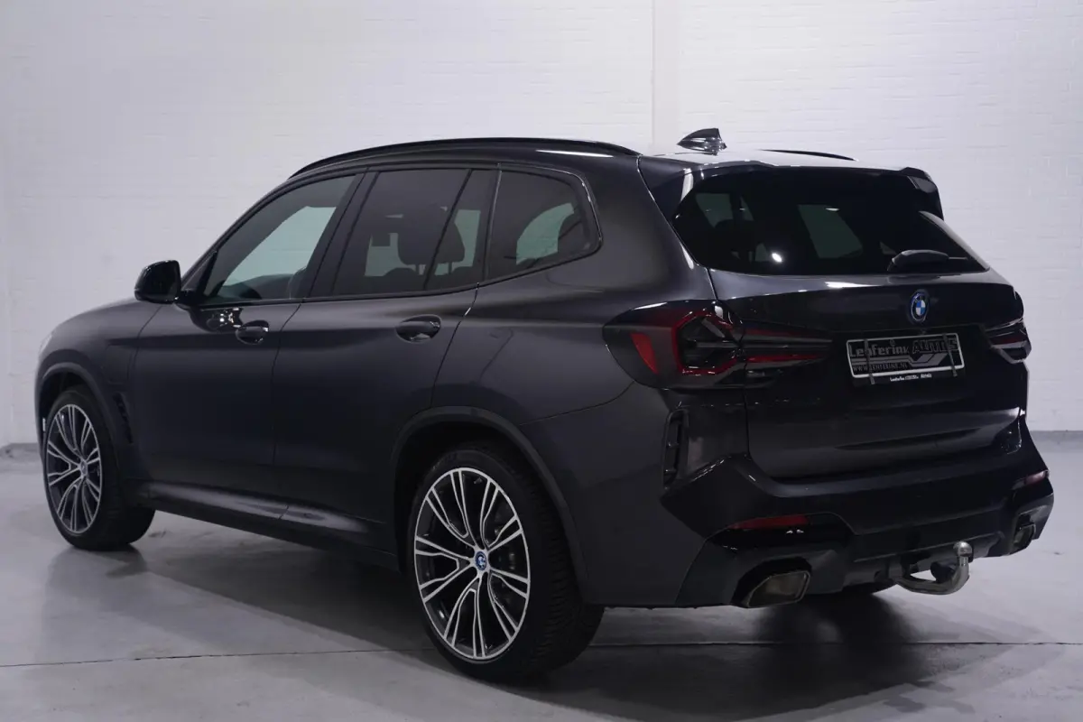 xDrive30e M Sport NAP SOH 98% 360-Camera 21"-Lmv  Electrische trekhaak Memory Panodak Stoel-/stuur verwarming Shadowline Leder M Sport remsysteem