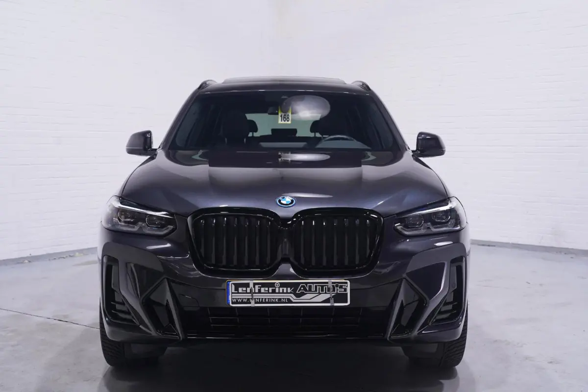 xDrive30e M Sport NAP SOH 98% 360-Camera 21"-Lmv  Electrische trekhaak Memory Panodak Stoel-/stuur verwarming Shadowline Leder M Sport remsysteem