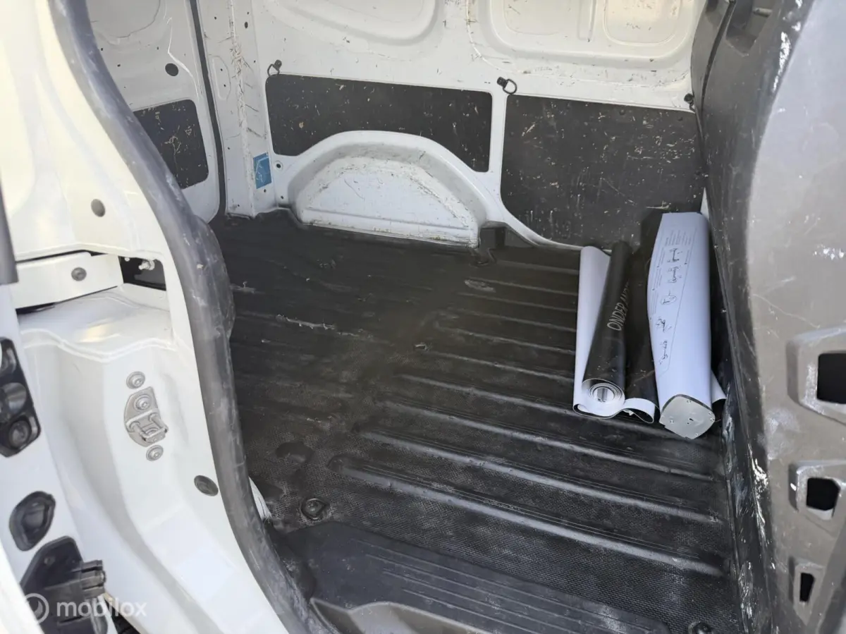bestel 108 CDI L1 Pro navi