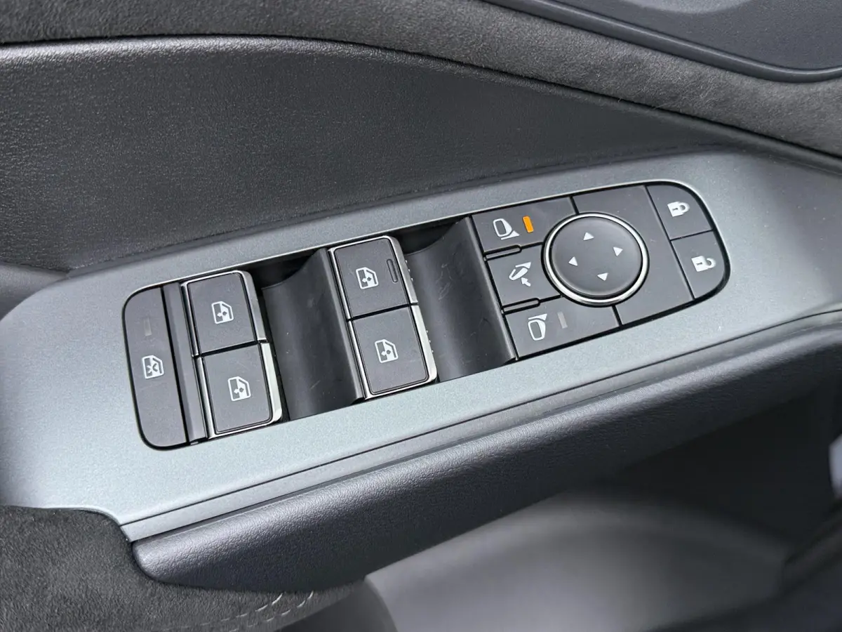 1.5 e-Power N-Design | Panoramadak | Stoel-, Stuur- & Voorruitverw. |
