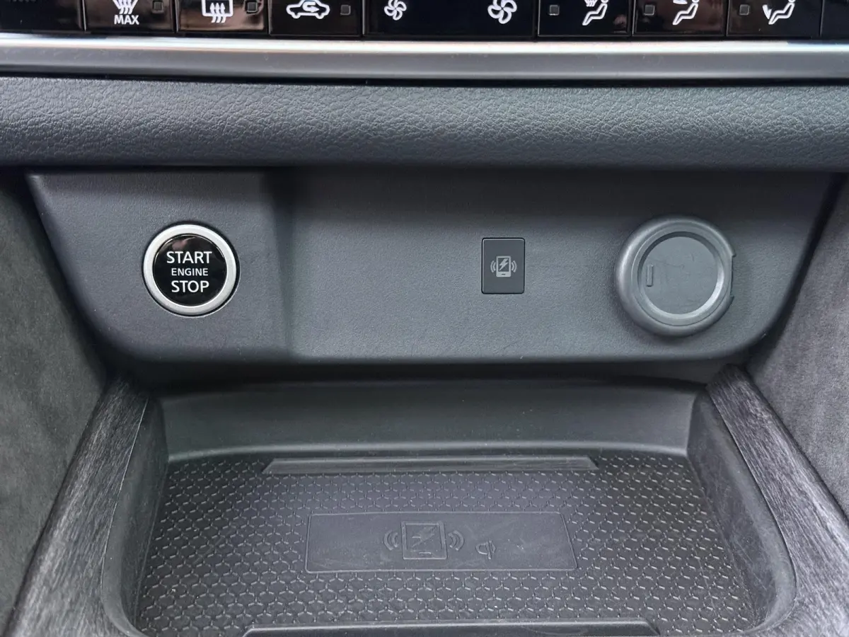 1.3 MHEV Xtronic Tekna Plus | Luxe Lederen Bekl. | BOSE Audio | Panoramadak | Head-Up |