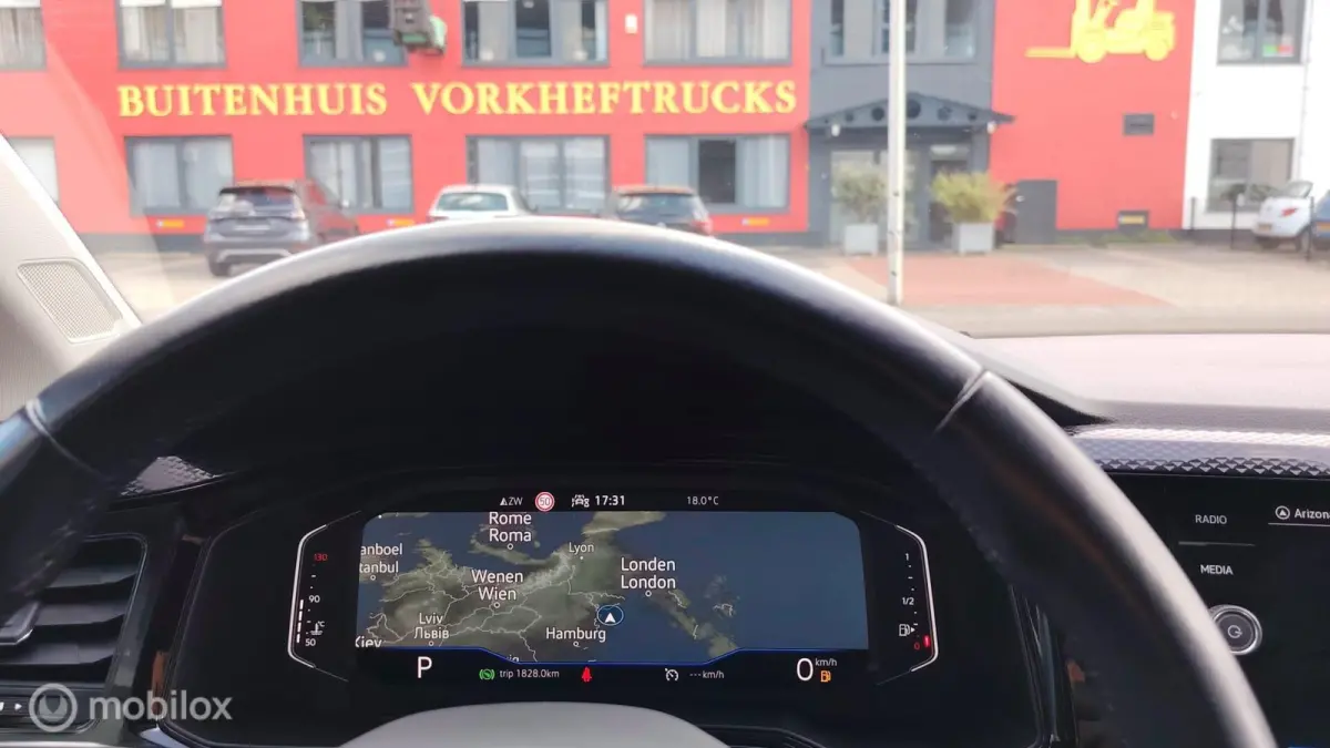 1.0 TSI Style Camera Keyless 32.200km! NAP✅ 2023