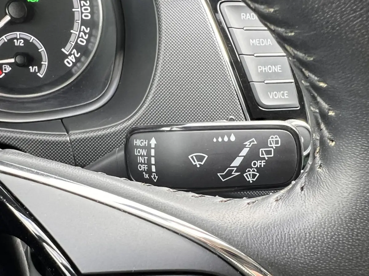 1.0 TSI Ambition Automaat Airco Cruise BTW