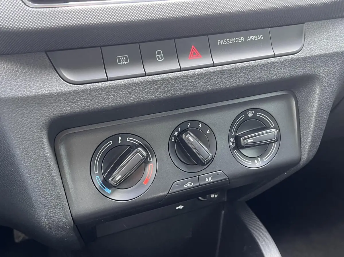 1.0 TSI Ambition Automaat Airco Cruise BTW
