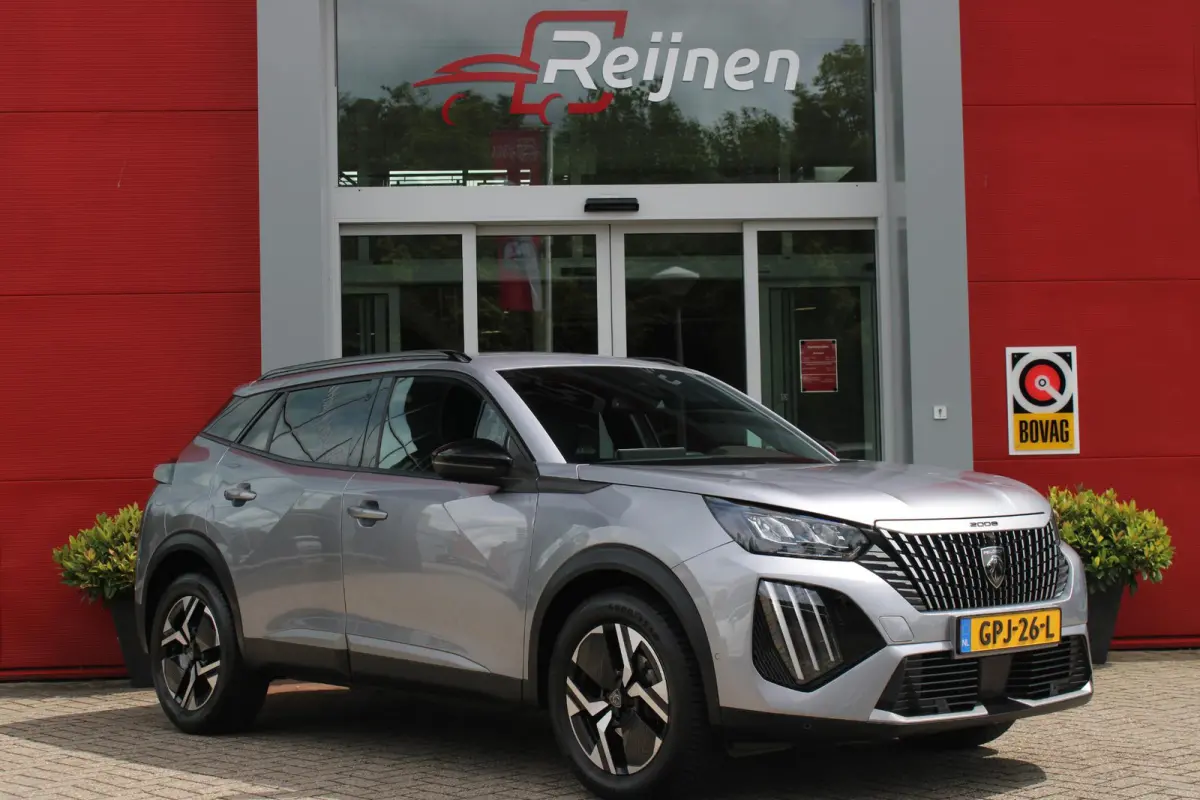 1.2 100PK ALLURE | TREKHAAK | CAMERA VOOR + ACHTER | NAVIGATIE | DRAADLOZE APPLE CARPLAY/ANDROID AUTO | LED KOPLAMPEN | ALL SEASON BANDEN | ADAPTIVE CRUISE CONTROL | DODEHOEK DETECTIE | CLIM