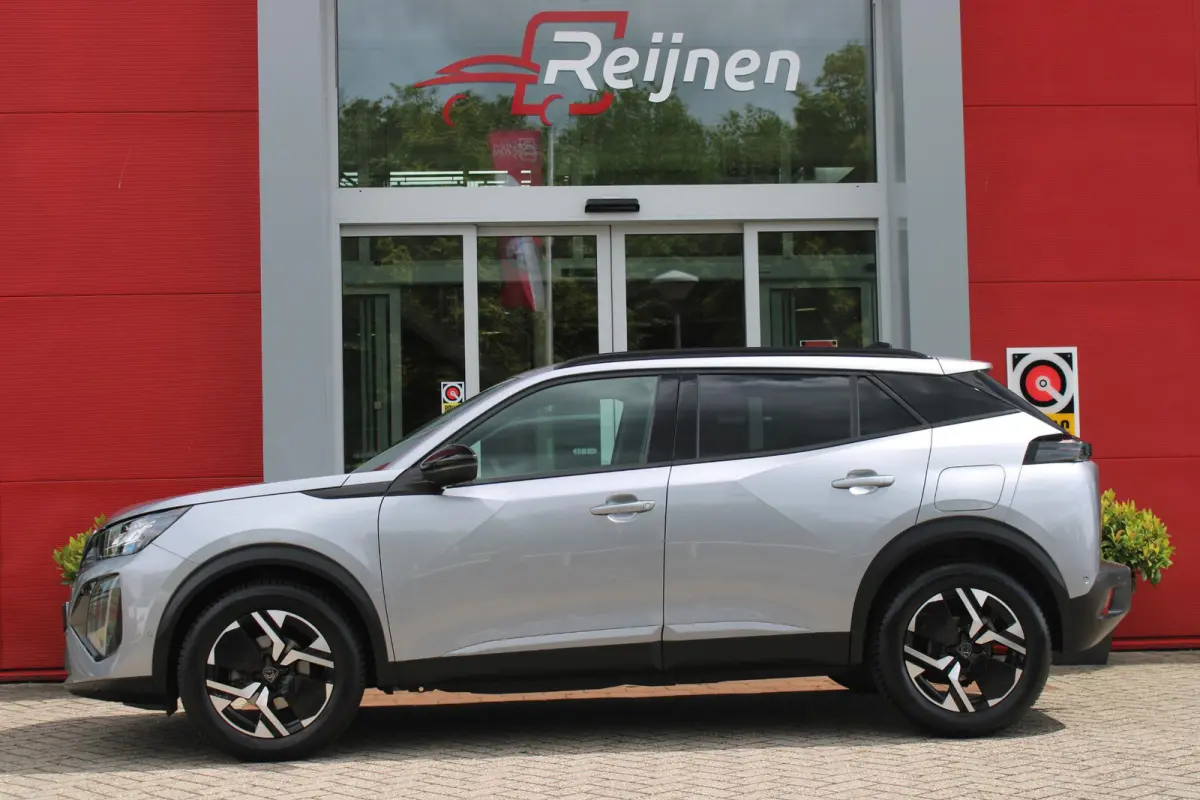 1.2 100PK ALLURE | TREKHAAK | CAMERA VOOR + ACHTER | NAVIGATIE | DRAADLOZE APPLE CARPLAY/ANDROID AUTO | LED KOPLAMPEN | ALL SEASON BANDEN | ADAPTIVE CRUISE CONTROL | DODEHOEK DETECTIE | CLIM