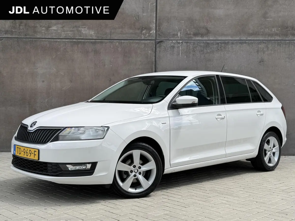 1.0 TSI Greentech Clever | Navigatie | Dealer onderhouden | Climate control | Cruise Control | Stoelverwarming |