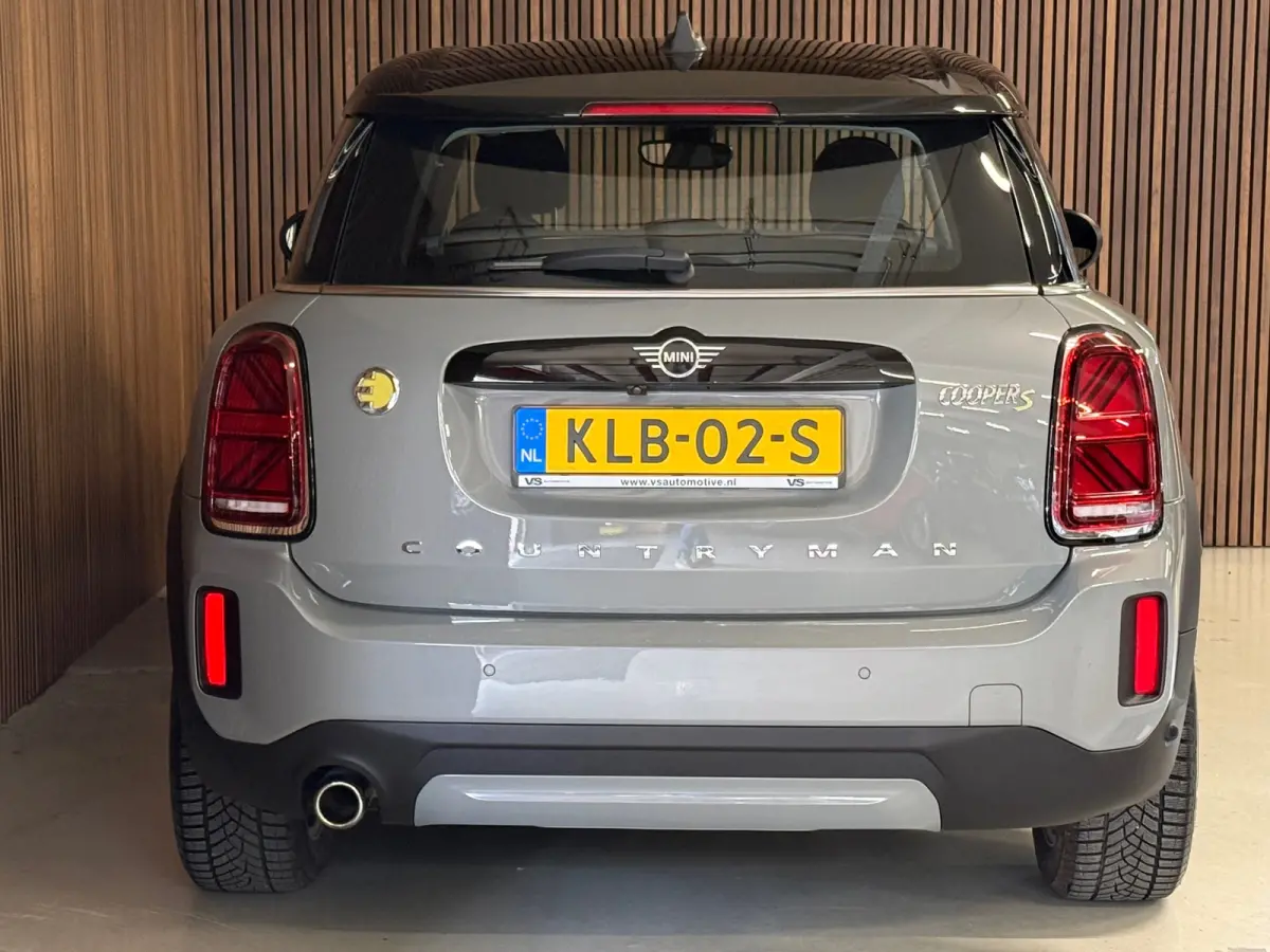 1.5 Cooper ALL4 - HUD - Camera - Carplay