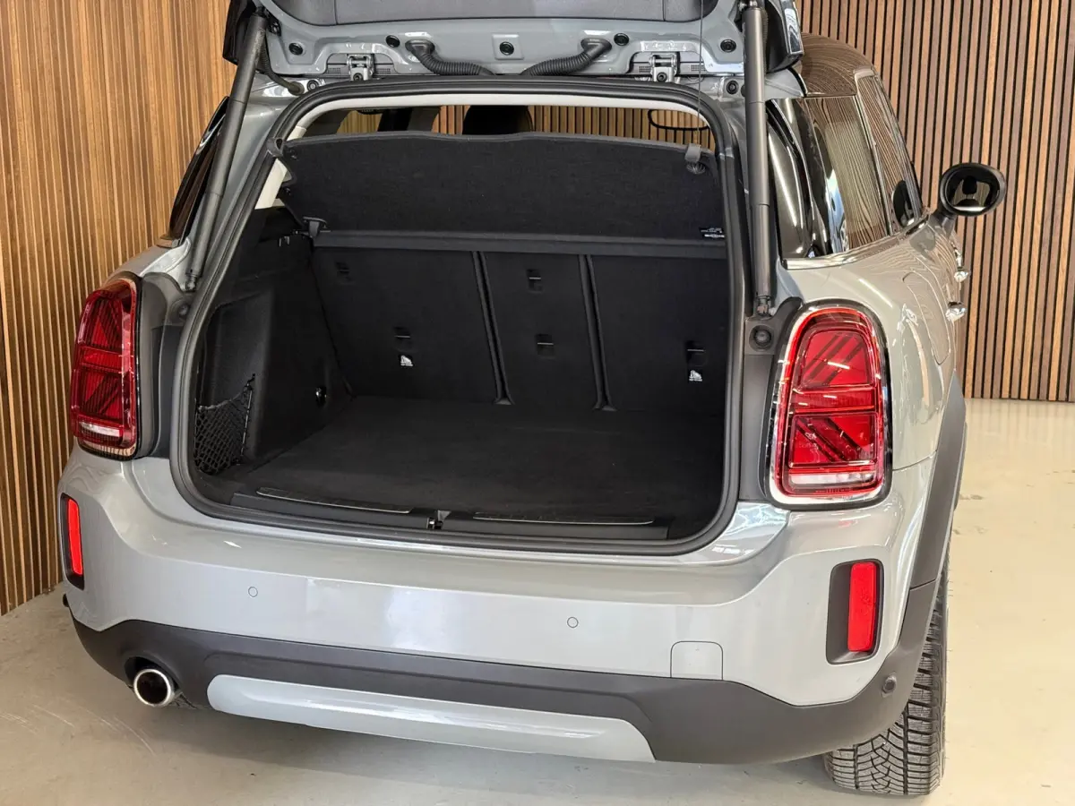1.5 Cooper ALL4 - HUD - Camera - Carplay