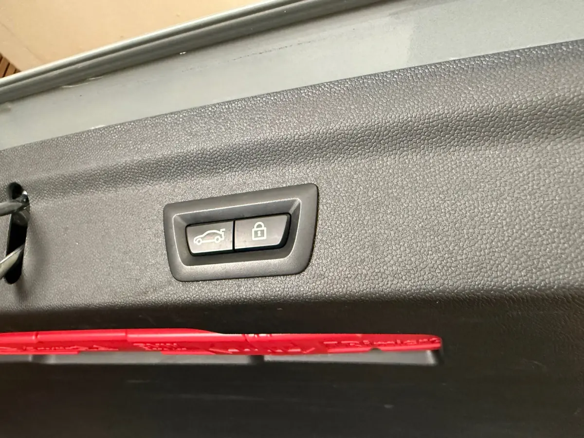 1.5 Cooper ALL4 - HUD - Camera - Carplay