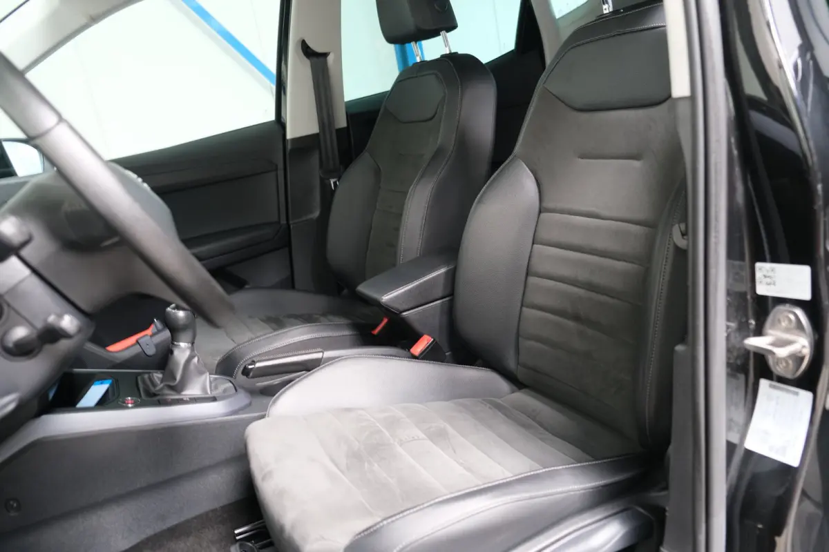 1.0 TSI Style Business Intense - N.A.P. Airco, Cruise, Navi, PDC, Camera, Carplay.