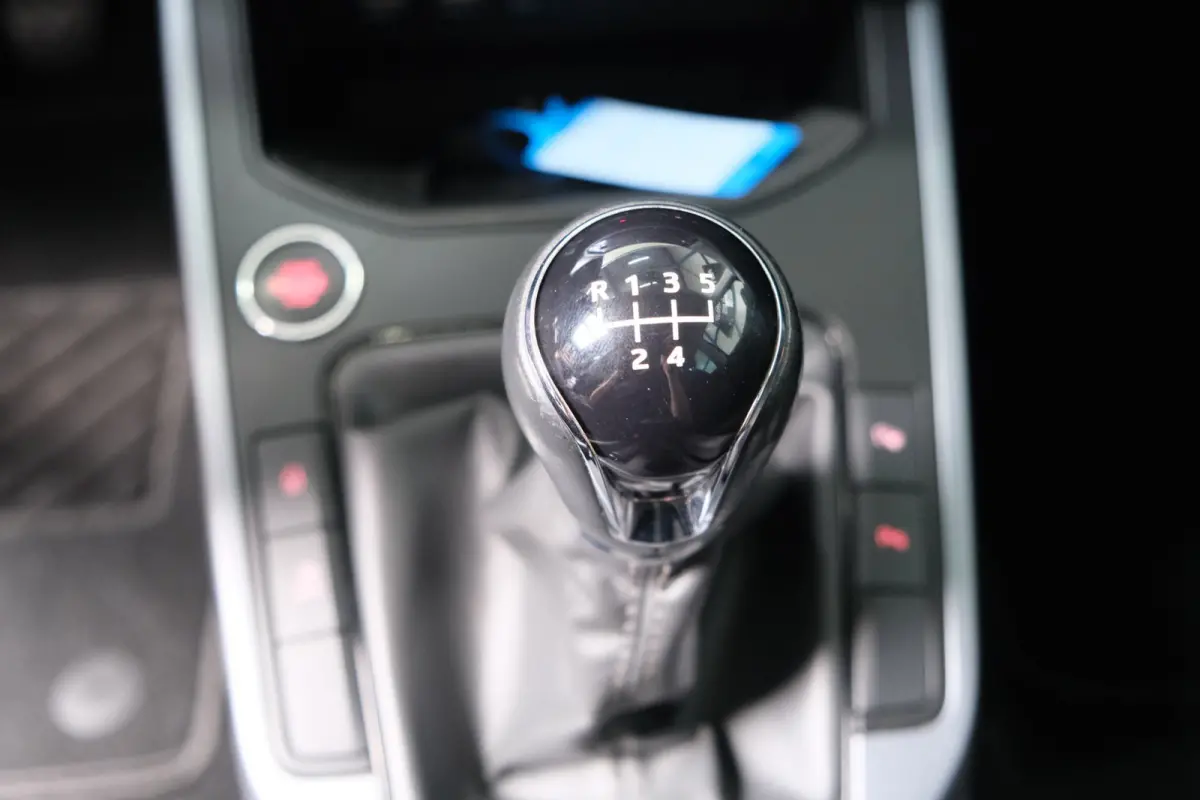 1.0 TSI Style Business Intense - N.A.P. Airco, Cruise, Navi, PDC, Camera, Carplay.