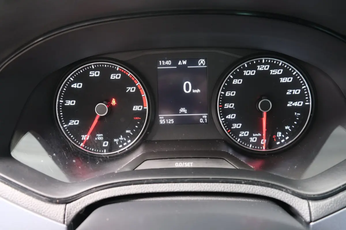 1.0 TSI Style Business Intense - N.A.P. Airco, Cruise, Navi, PDC, Camera, Carplay.
