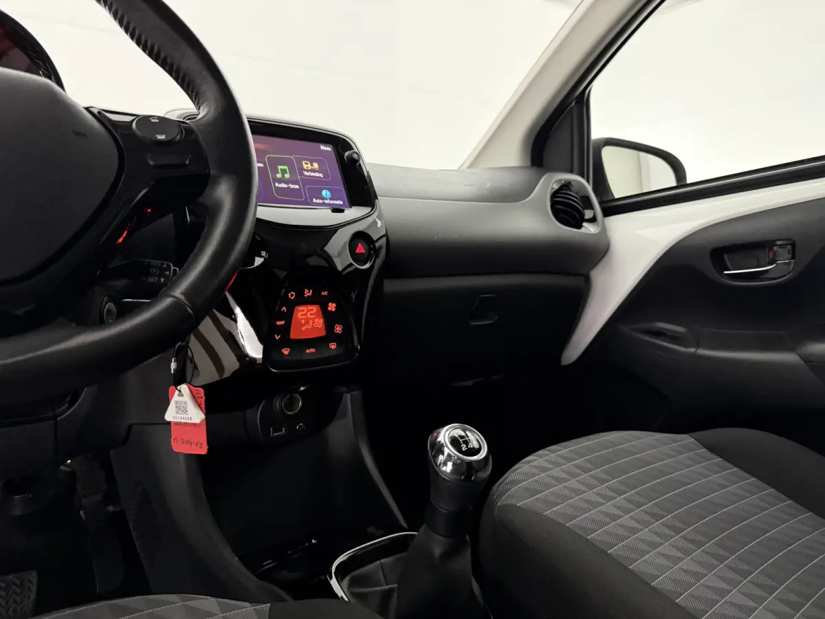 1.0 e-VTi Allure | Airco | Camera | Cruise | Carplay | LED | Elektrpakket