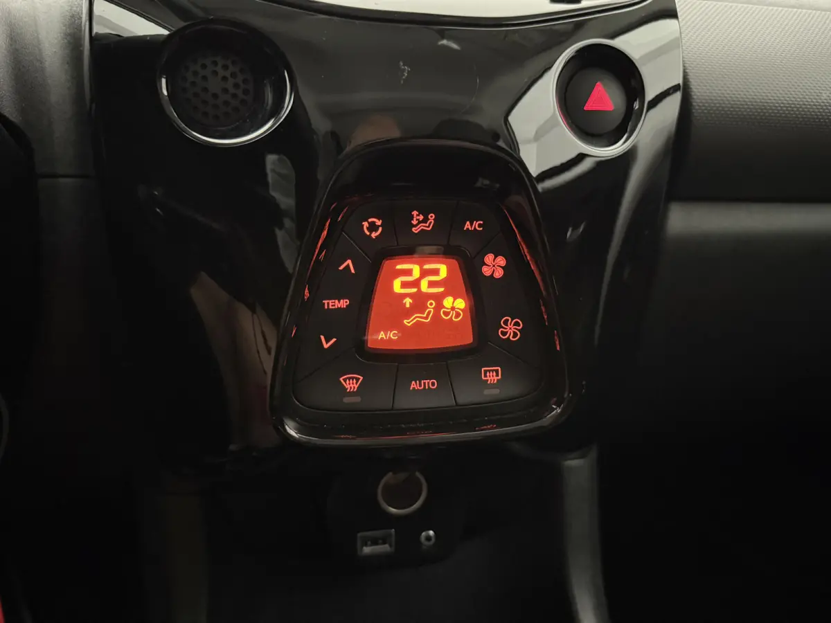 1.0 e-VTi Allure | Airco | Camera | Cruise | Carplay | LED | Elektrpakket