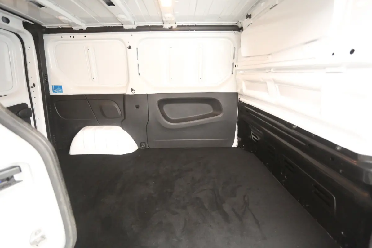 2.0 DCI L1H1 145PK | Marge | Airco | 3 Zits | Parkeersens. | Trekhaak | LED