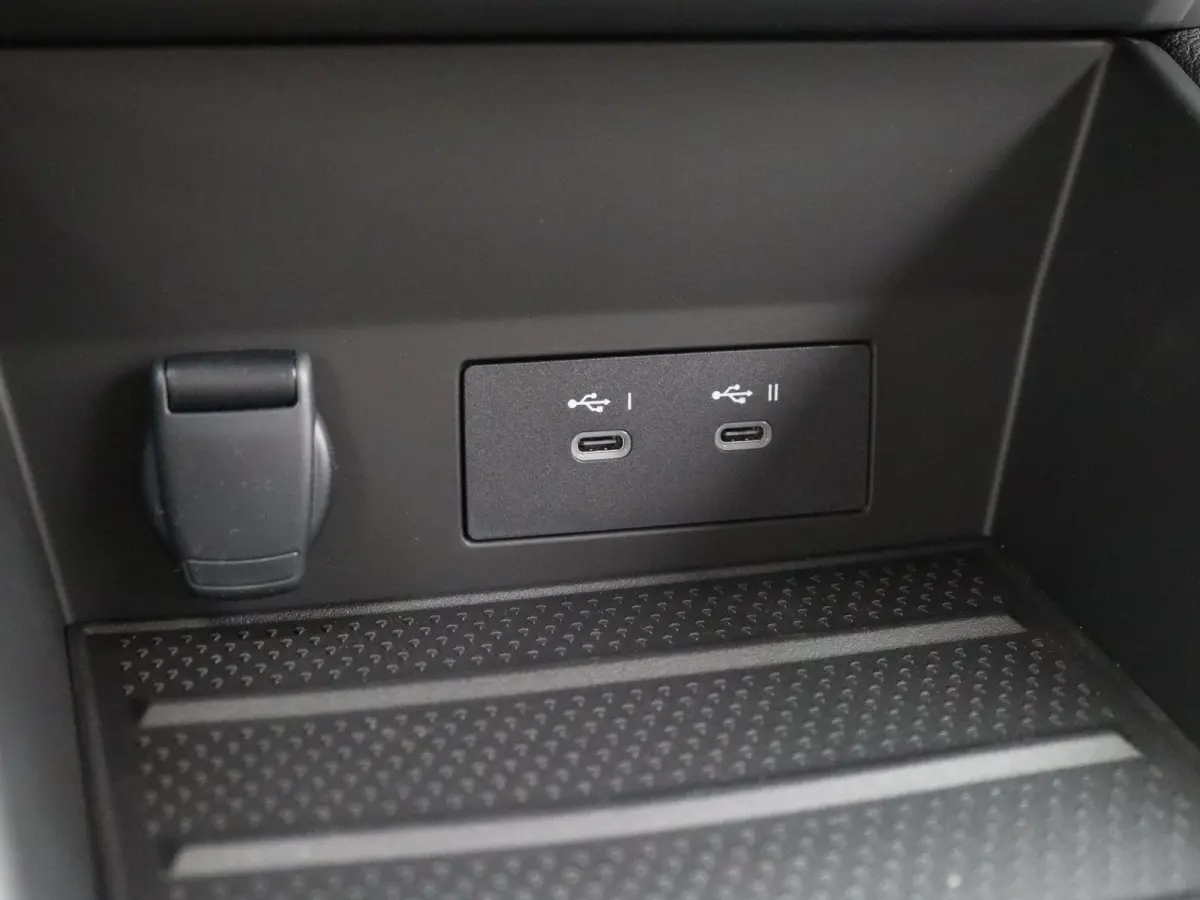 1.8 HEV AT Executive | Adapt. Cruise | Stoel- & Stuurverw. | Parkeercamera |